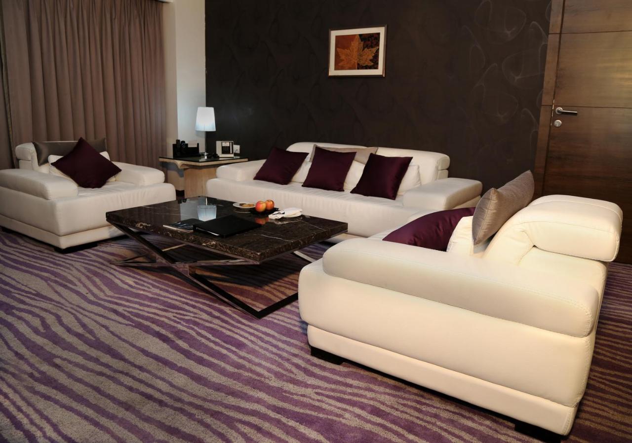 Country Inn & Suites By Radisson Nová Bombaj Exteriér fotografie