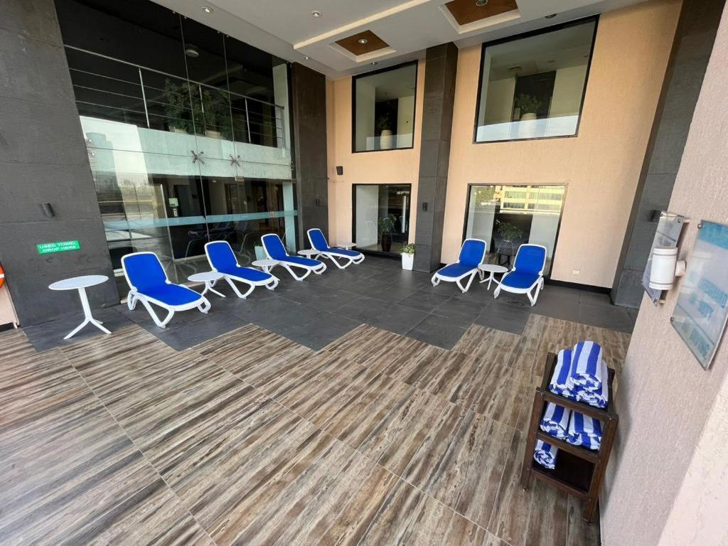 Country Inn & Suites By Radisson Nová Bombaj Exteriér fotografie