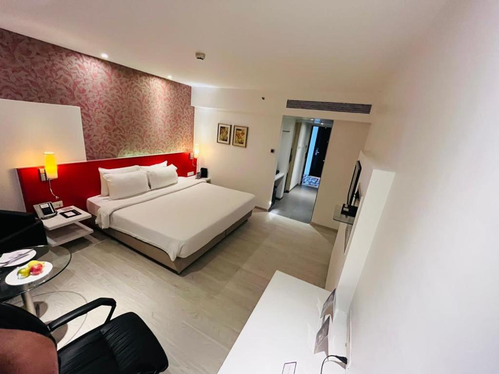Country Inn & Suites By Radisson Nová Bombaj Exteriér fotografie
